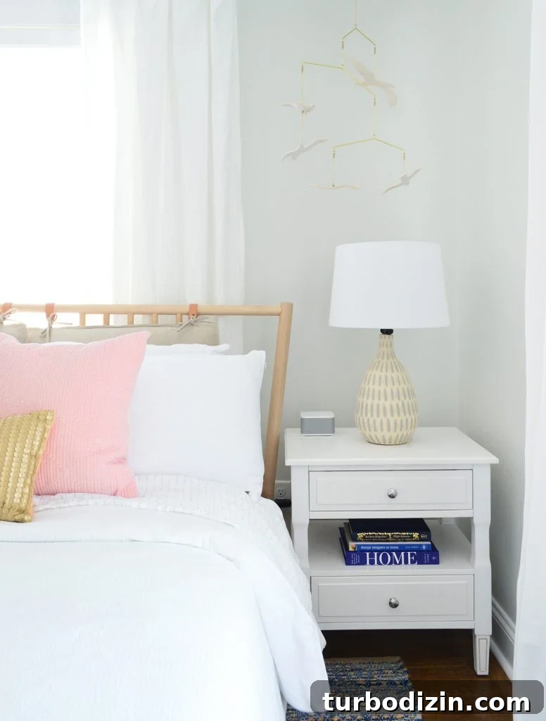 Seeing Another Blogger’s Home in Person: What Surprises Await? 9 Hanging mobile in bedroom