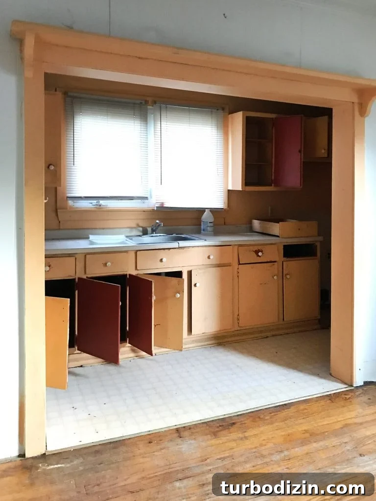 Airbnb Laundry & Mudroom Makeovers: Before and After Transformations 5 img 91256 4