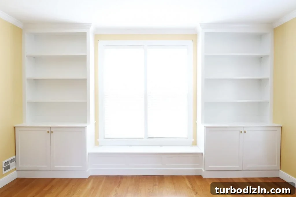Styling Your Bookshelf: 12 Creative Ways to Arrange Books and Decor 4 img 91355 3