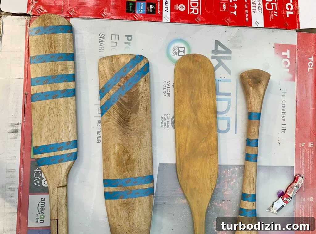 Paint Decorative Oars for Beach House Decor: Step-by-Step Guide 9 img 91759 9