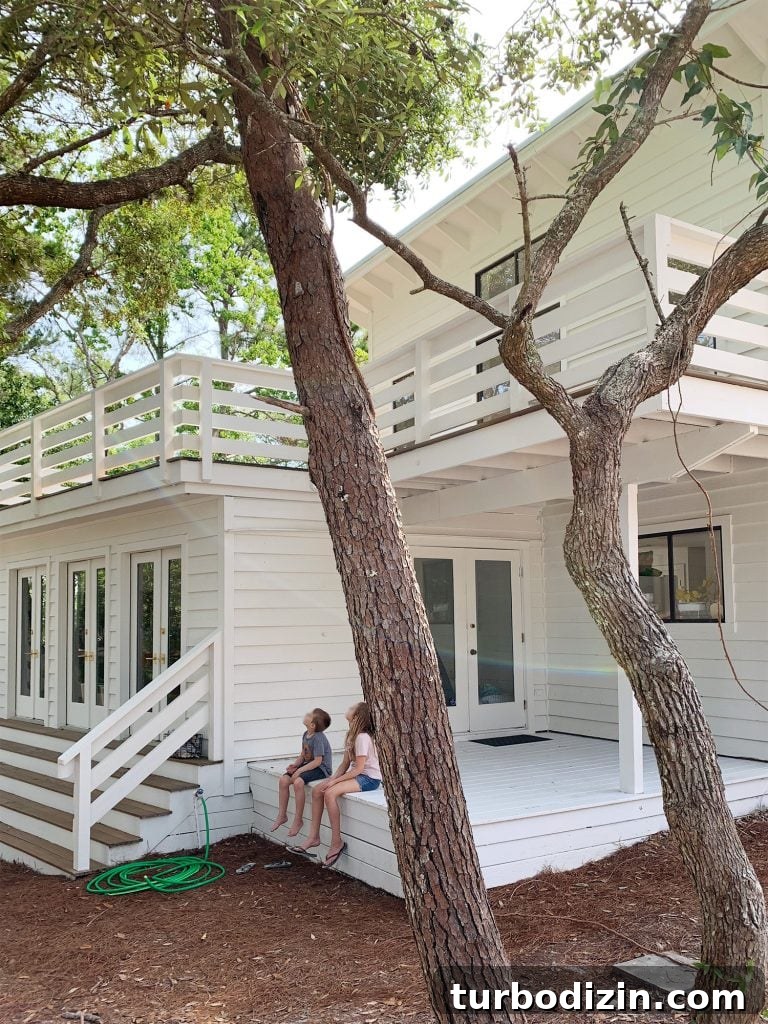 Small Home Exterior Makeover: Compact House Curb Appeal Ideas 16 img 94516 15