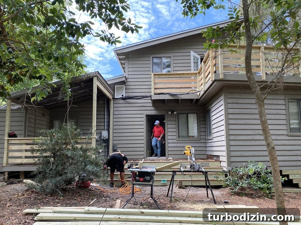Small Home Exterior Makeover: Compact House Curb Appeal Ideas 4 img 94516 3